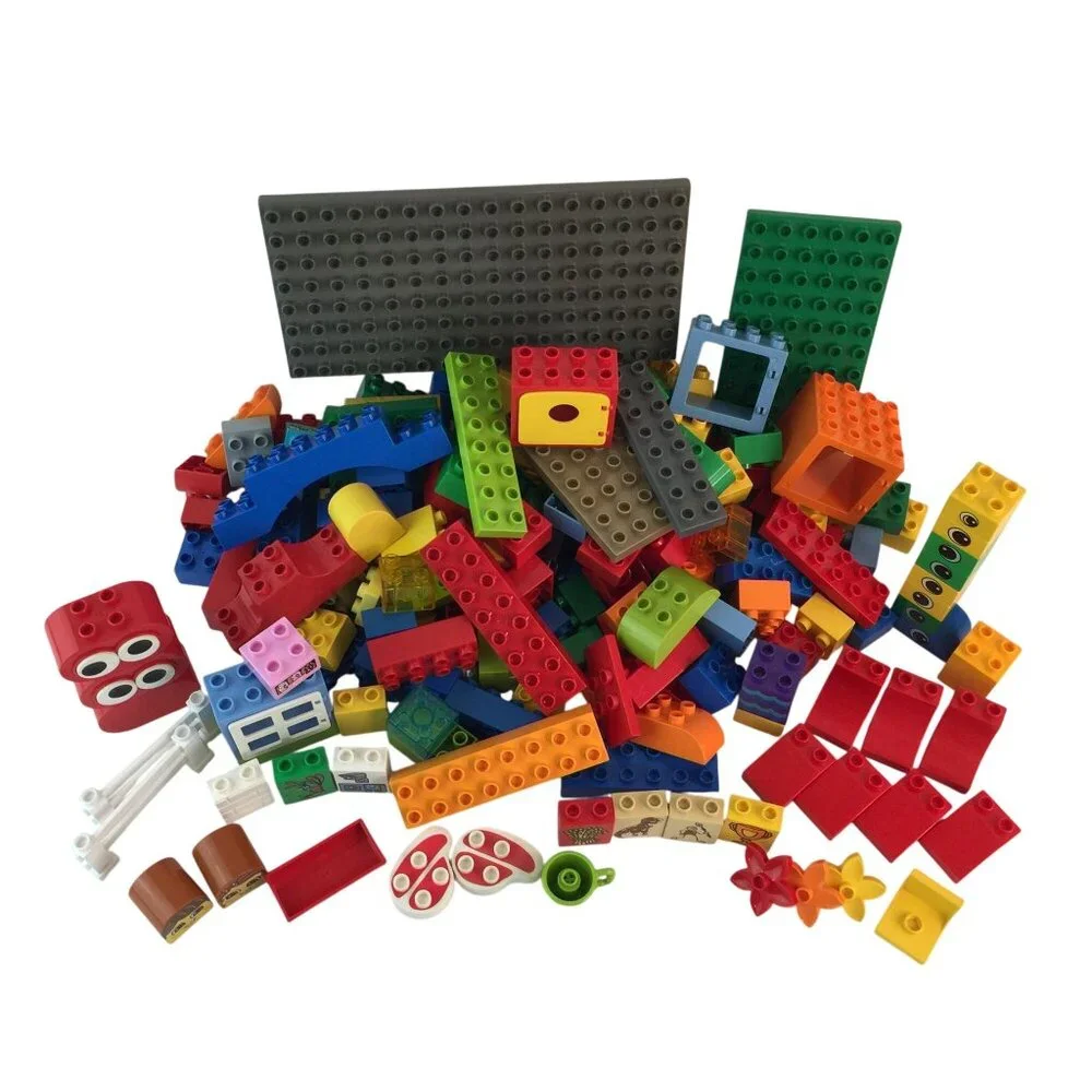 Lego Duplo Building Blocks Lot 190+ Pcs Base Plate Face Eyes Steak Fence‎ Chair